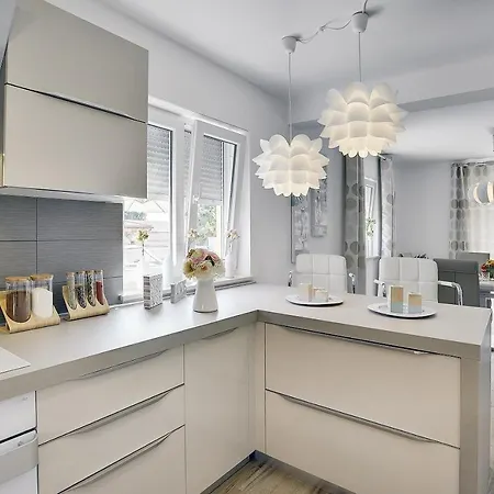 Mit Privatem Pool, Wlan, Sonnenliegen, Terrasse Und Eigenem Grillbereich Holiday home