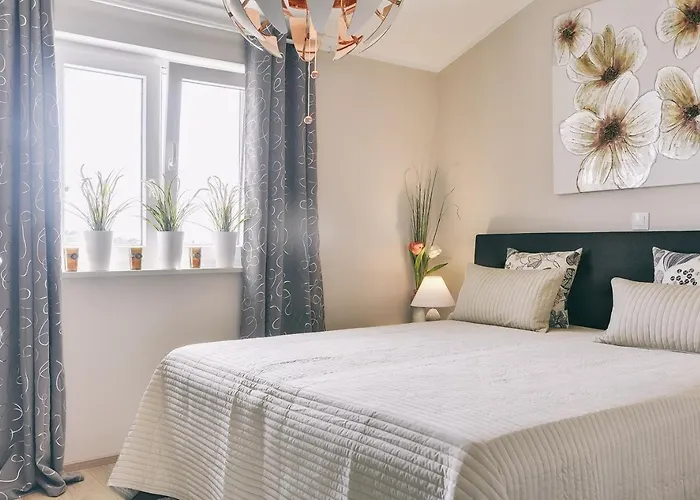 Dom wakacyjny Mit Privatem Pool, Wlan, Sonnenliegen, Terrasse Und Eigenem Grillbereich